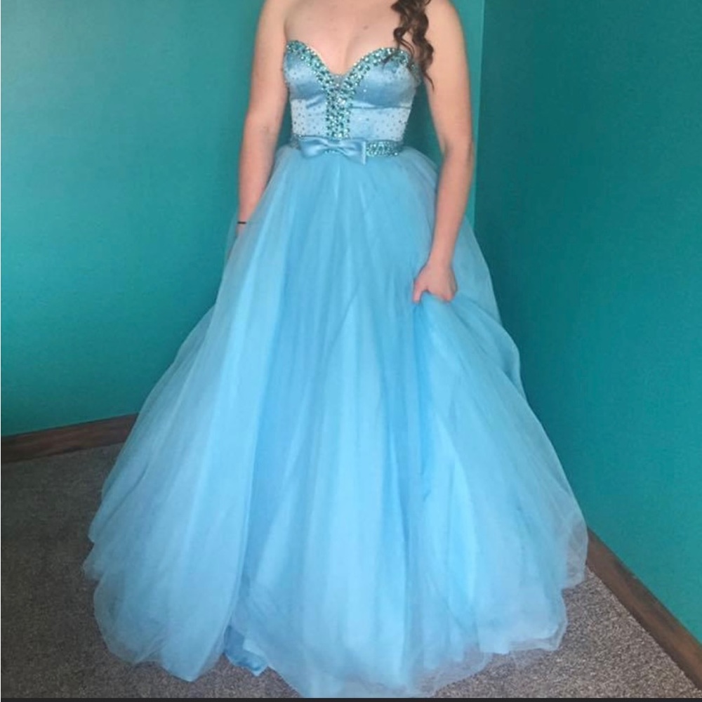 Sherri Hill Prom Dress